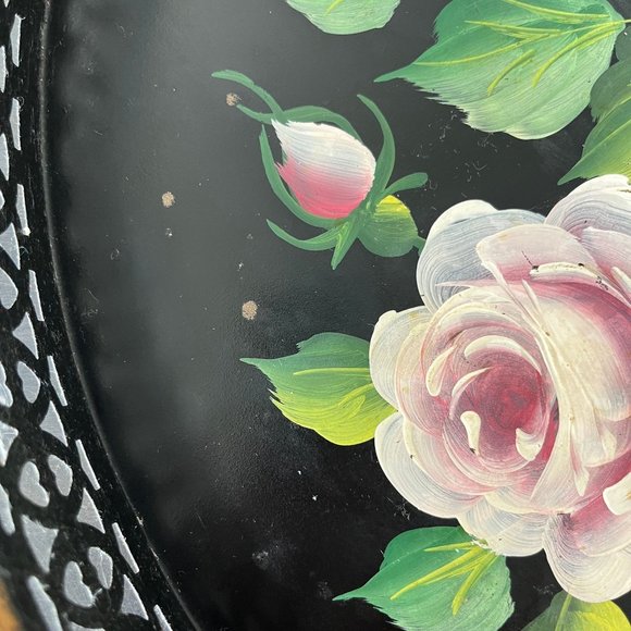 Vintage Pilgrim Art Tole Ware Metal Tray With Handles // Handpainted Roses 15.5" - Picture 9 of 10
